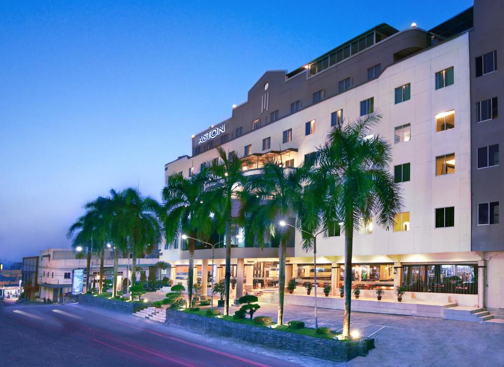 Aston Karimun City Hotel Tanjung Balai Karimun Kültér fotó